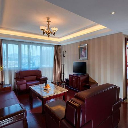Vienna Hotel Shenzhen Fenghuang Road Екстериор снимка